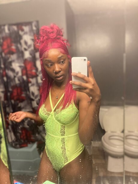 Foto di nudo di fuga di OnlyFans di Ashlee Cobb