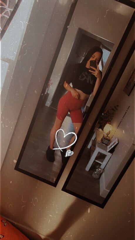 Foto di nudo di fuga di OnlyFans di Jessa