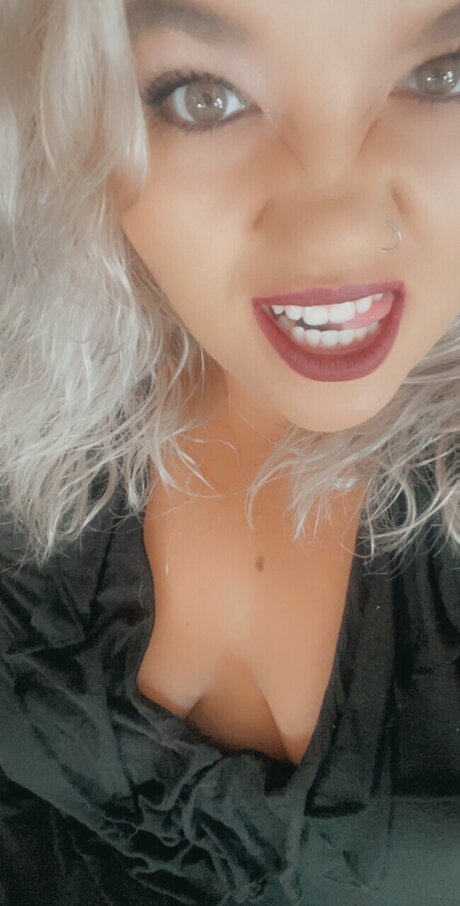 Foto di nudo di fuga di OnlyFans di Ashley