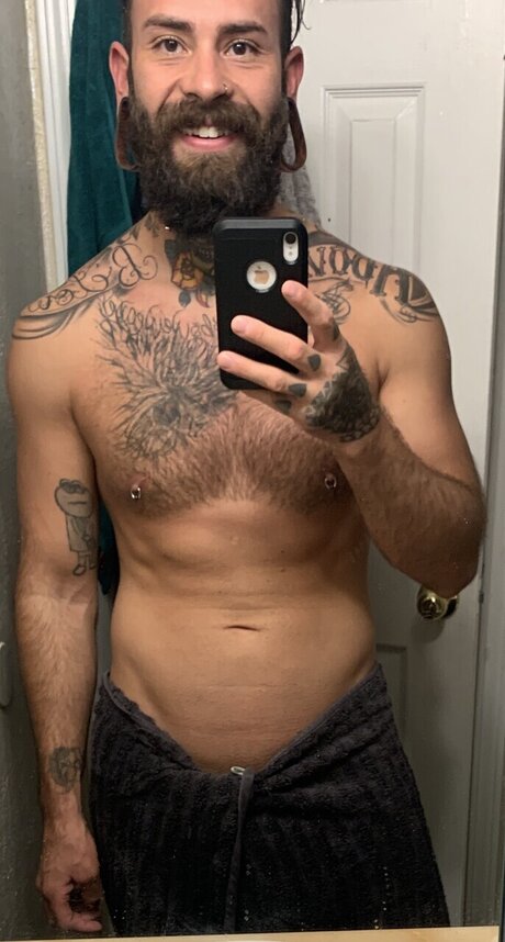 Foto di nudo di fuga di OnlyFans di Senorhelicopter