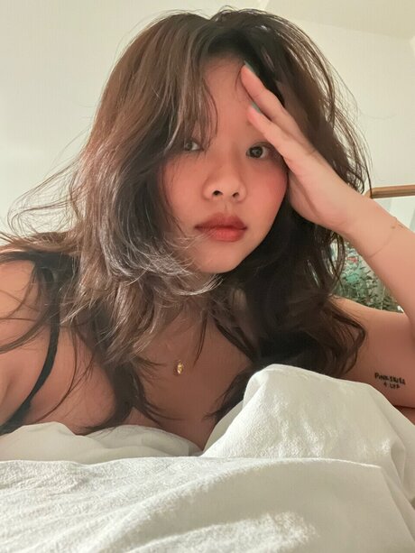 Foto di nudo di fuga di OnlyFans di Riley