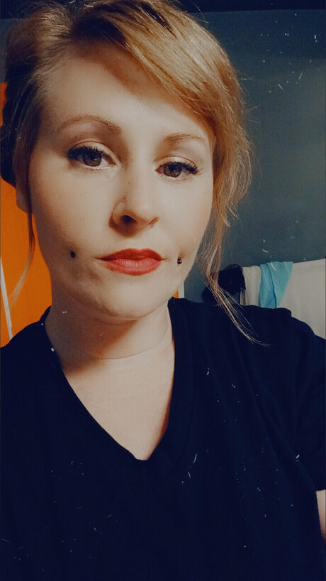 Foto di nudo di fuga di OnlyFans di Miss Victoria