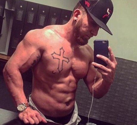 Foto di nudo di fuga di OnlyFans di Mitch