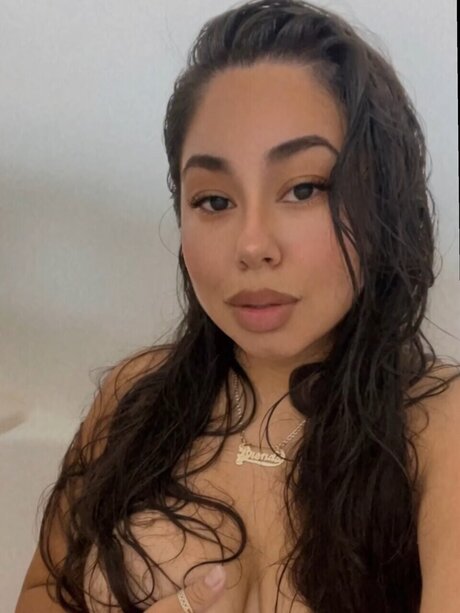 Foto di nudo di fuga di OnlyFans di Brenda