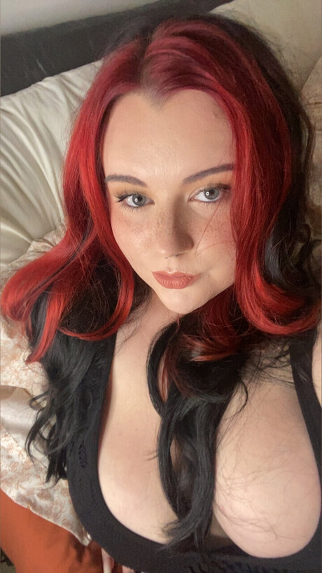 Foto di nudo di fuga di OnlyFans di  