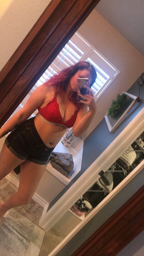 Foto di nudo di fuga di OnlyFans di Babygirl