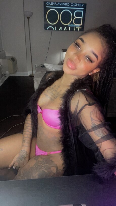 Foto di nudo di fuga di OnlyFans di Vegasdior