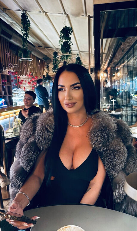 Foto di nudo di fuga di OnlyFans di Alexandra