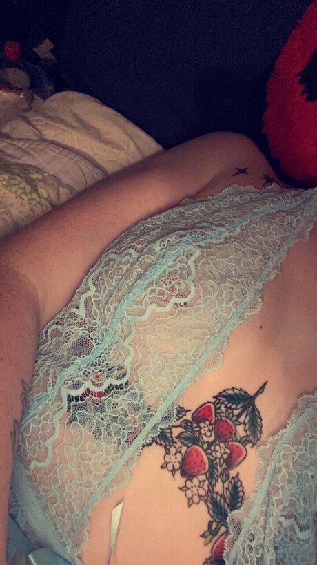 Foto di nudo di fuga di OnlyFans di Dolly 