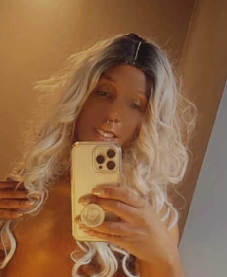 Foto di nudo di fuga di OnlyFans di Shandy