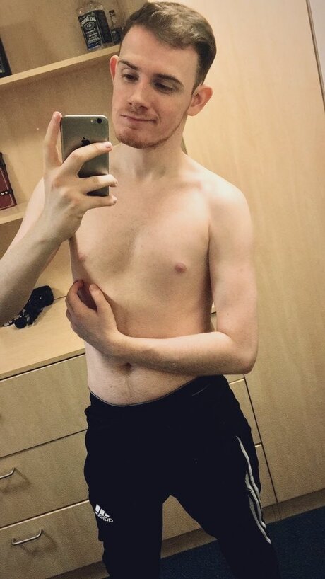 Foto di nudo di fuga di OnlyFans di Aries717