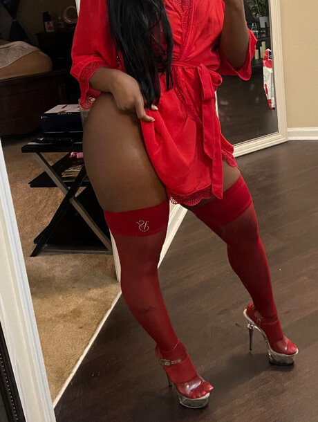 Foto di nudo di fuga di OnlyFans di Chac