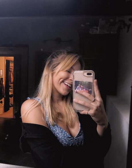 Foto di nudo di fuga di OnlyFans di Jacki