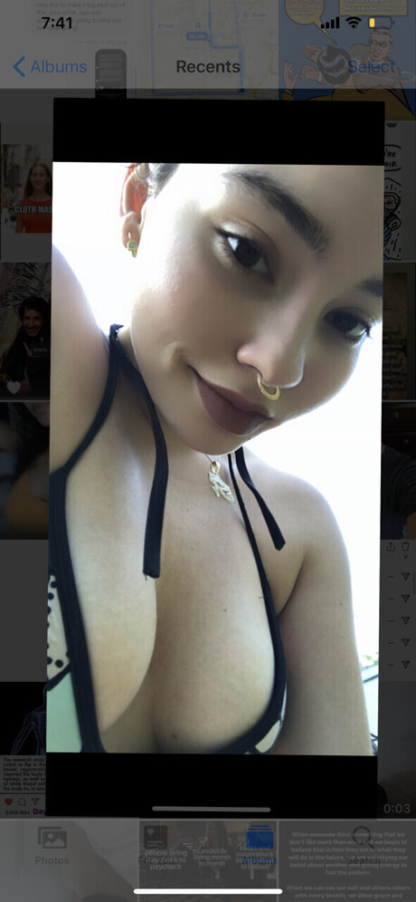 Foto di nudo di fuga di OnlyFans di Hellen