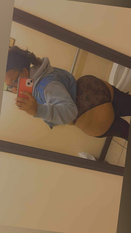 Foto di nudo di fuga di OnlyFans di Sunny Honey