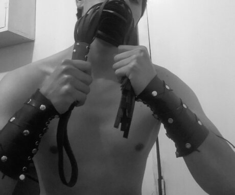Foto di nudo di fuga di OnlyFans di Sadik Fetich
