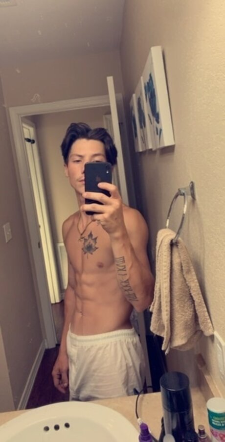 Foto di nudo di fuga di OnlyFans di Florida Boi 