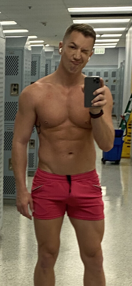 Foto di nudo di fuga di OnlyFans di Seth