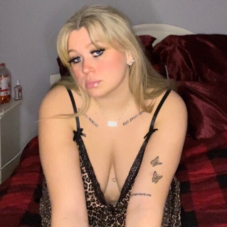 Foto di nudo di fuga di OnlyFans di Bad Baby