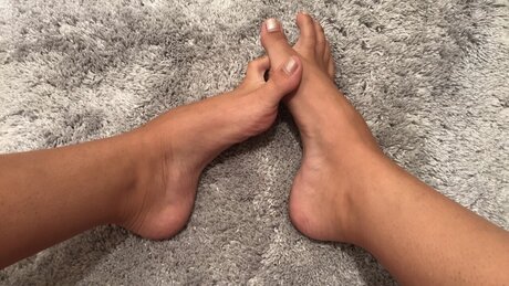 Foto di nudo di fuga di OnlyFans di Buttercup