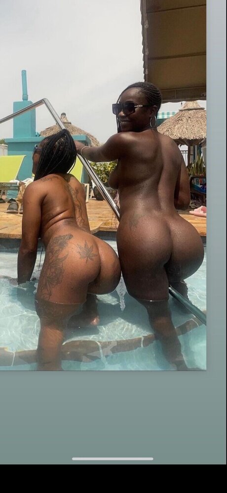 Foto di nudo di fuga di OnlyFans di Sweets World   