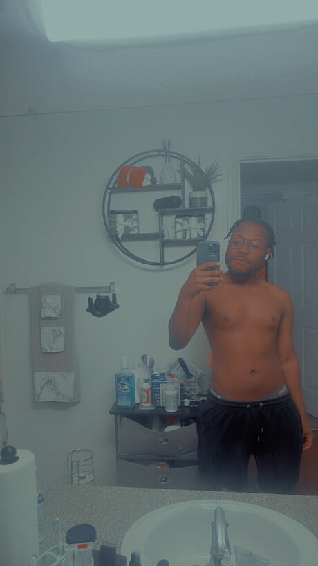 Foto di nudo di fuga di OnlyFans di Bankhead
