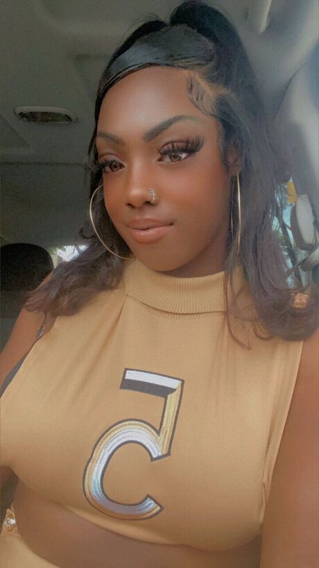 Foto di nudo di fuga di OnlyFans di Ebony Tate
