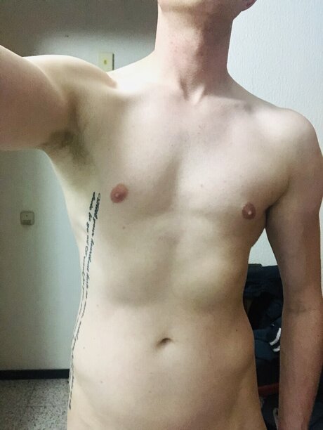 Foto di nudo di fuga di OnlyFans di Thomasblakexxx