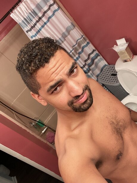 Foto di nudo di fuga di OnlyFans di Caramel