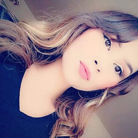 Foto di nudo di fuga di OnlyFans di Babygirl