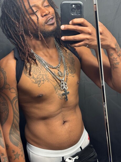 Foto di nudo di fuga di OnlyFans di Scorpiofreak