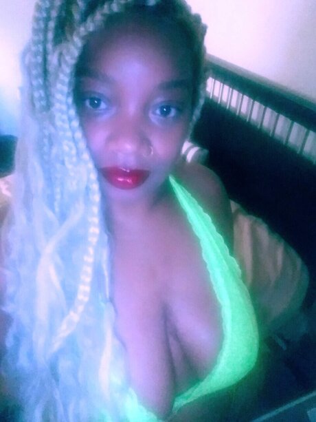 Therealcharlilove
