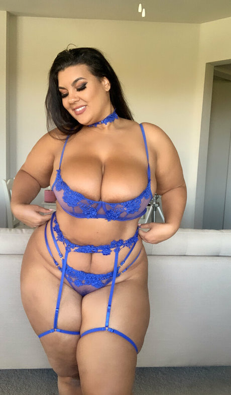 Foto di nudo di fuga di OnlyFans di Buttercream19