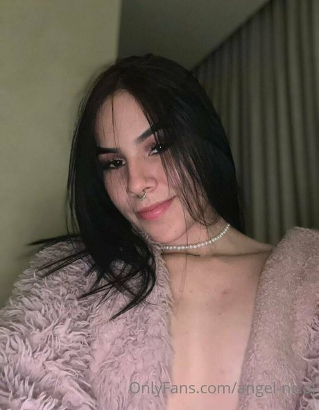 Foto di nudo di fuga di OnlyFans di Angelnicol