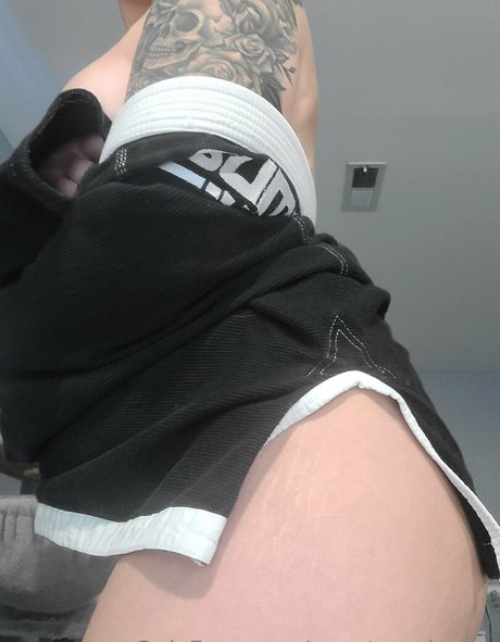 Foto di nudo di fuga di OnlyFans di Brizzybrawls