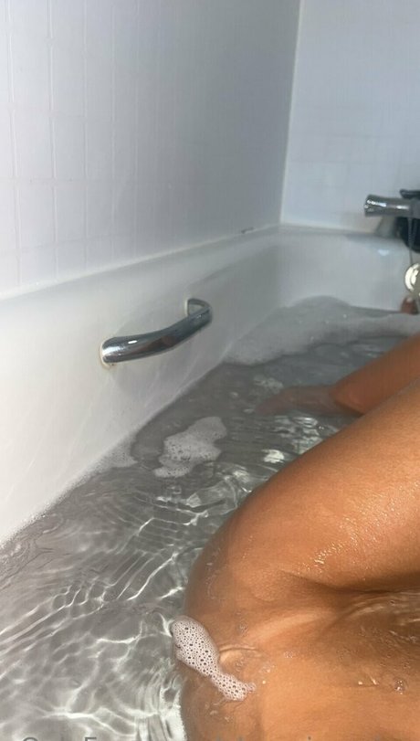 Foto di nudo di fuga di OnlyFans di Alyssajessciax