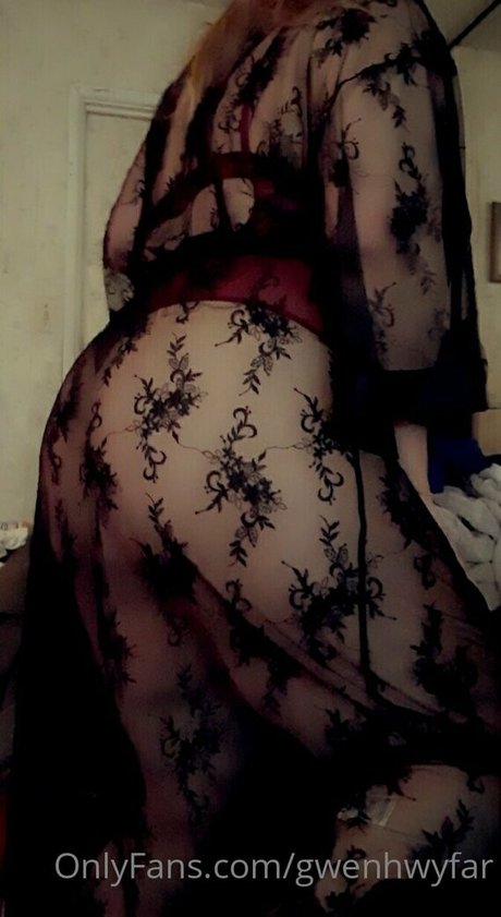 Foto di nudo di fuga di OnlyFans di Gwenhwyfar