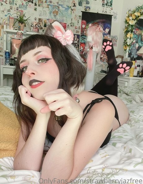 Foto di nudo di fuga di OnlyFans di Strawberryjazfree