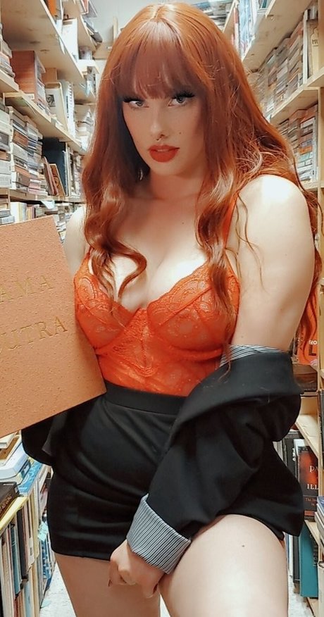 Rainia Belle