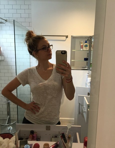 Foto di nudo di fuga di OnlyFans di Iliza Shlesinger