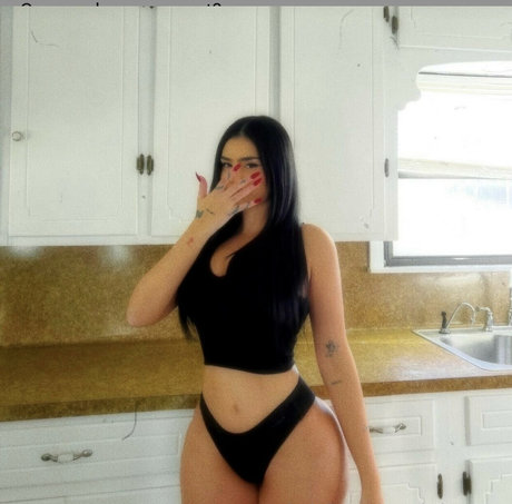 Foto di nudo di fuga di OnlyFans di Brigarzza