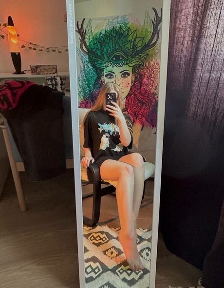 Foto di nudo di fuga di OnlyFans di Yuiwoo