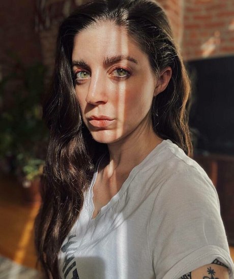 Prettysadiereed