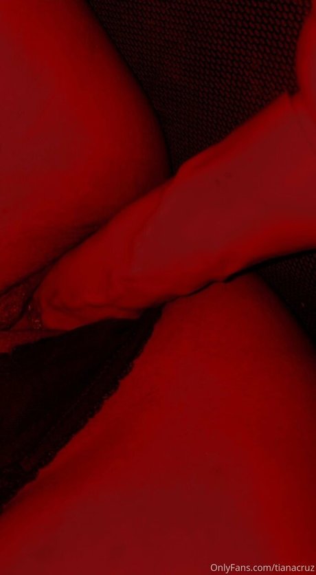 Foto di nudo di fuga di OnlyFans di Tianacruz