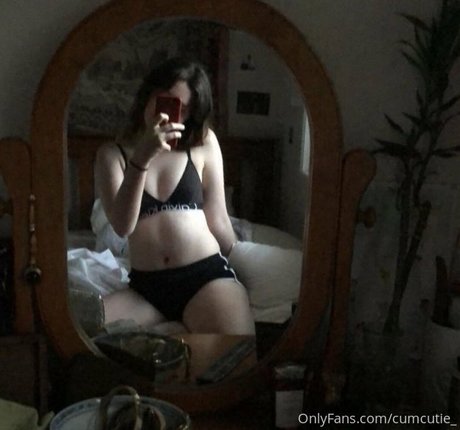 Foto di nudo di fuga di OnlyFans di Garbagebunni