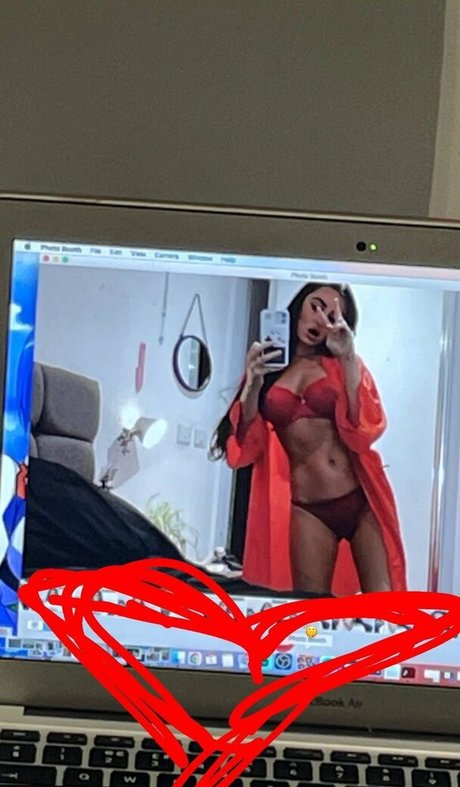 Foto di nudo di fuga di OnlyFans di Layla Ibernon