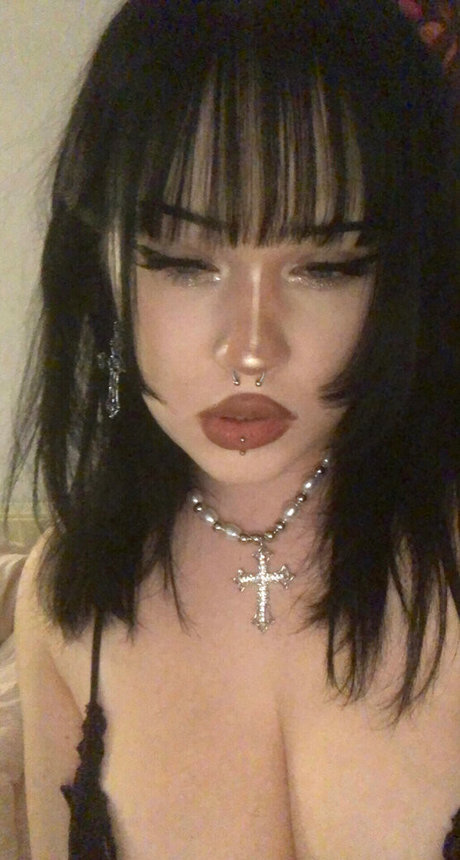 Foto di nudo di fuga di OnlyFans di Hellok1ttyslvt