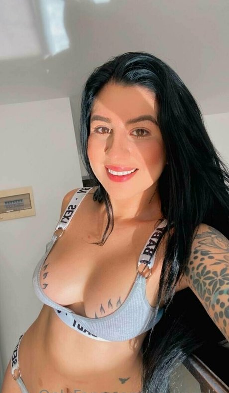Foto di nudo di fuga di OnlyFans di Nadinselin