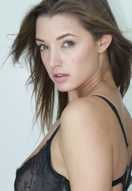 Foto di nudo di fuga di OnlyFans di Alyssa Arce