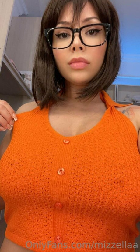 Foto di nudo di fuga di OnlyFans di Mizzellaa
